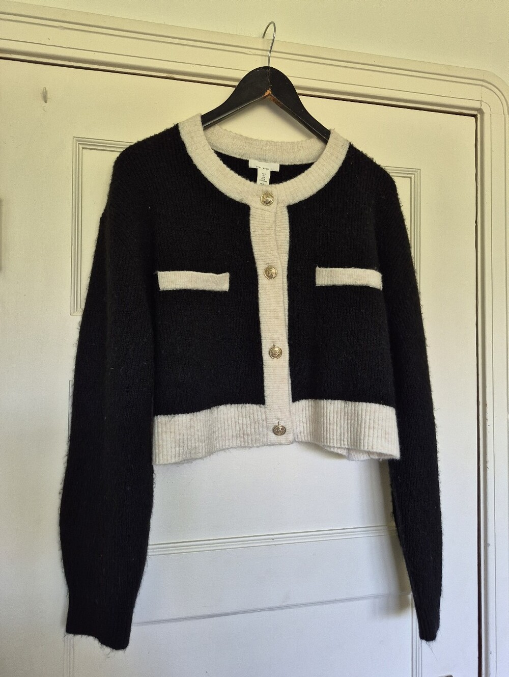 H&M Black And White Cardigan With Gold Buttons Cropped Length Maternity Large